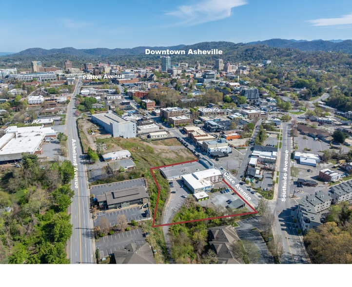 Downtown Asheville Portfolio portefeuille de 3 biens à vendre sur LoopNet.fr - Photo de l’immeuble – Image 2 sur 31