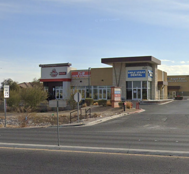 8525 Blue Diamond Rd, Las Vegas, NV à louer - Photo de l’immeuble – Image 1 sur 15