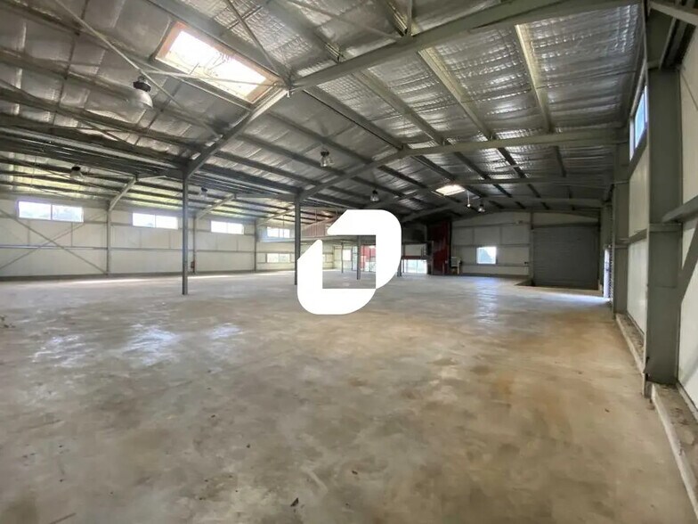 Bureau dans Frontignan à louer - Photo de l’immeuble – Image 3 sur 14