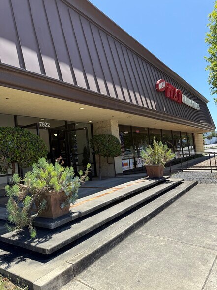7922 Dublin Blvd, Dublin, CA à vendre - Photo de l’immeuble – Image 3 sur 11