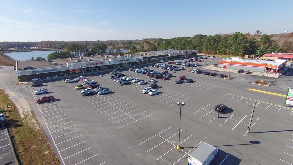 W Dupont Hwy, Millsboro, DE à louer - Photo de l’immeuble – Image 2 sur 2