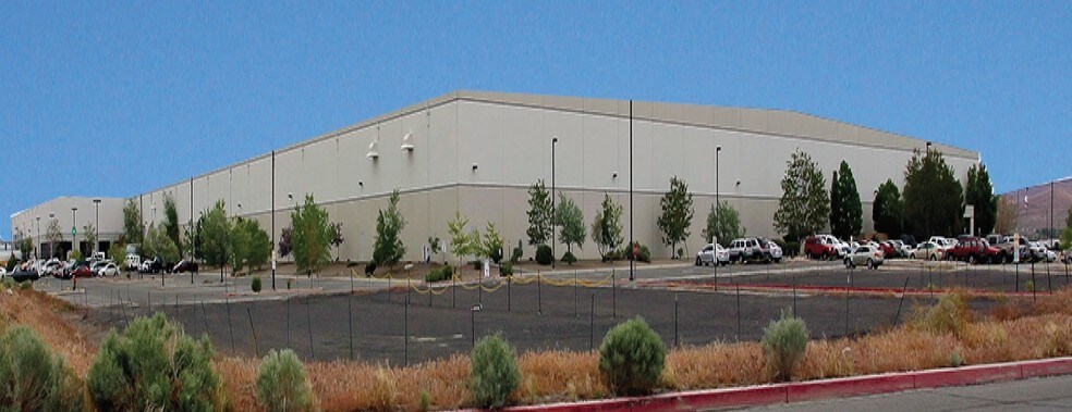 1600 E Newlands Dr, Fernley, NV à louer - Photo de l’immeuble – Image 2 sur 6