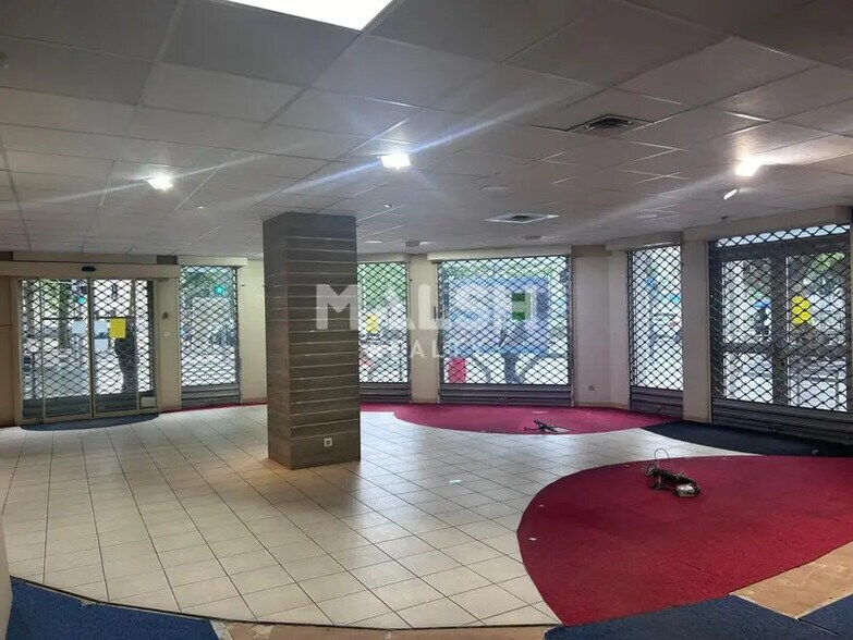 37 Rue De L'Universite, Lyon à louer - Hall d’entrée – Image 2 sur 5
