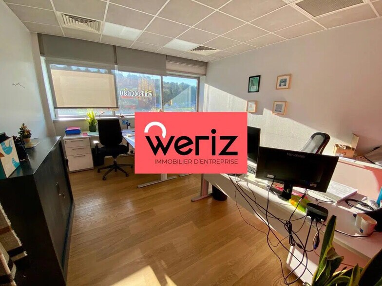 Bureau dans Aubagne à louer - Photo de l’immeuble – Image 1 sur 11