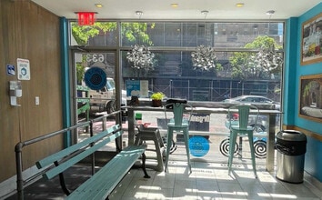 633 Second Ave, New York, NY à louer Photo intérieure– Image 2 sur 2