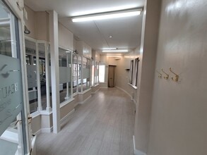 3 High St, Milton Keynes à louer Photo de l’immeuble– Image 2 sur 3