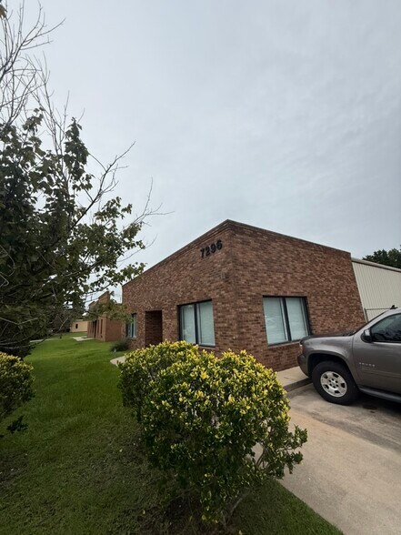 7296 Peppermill Pky, Charleston, SC à louer - Photo de l’immeuble – Image 1 sur 13