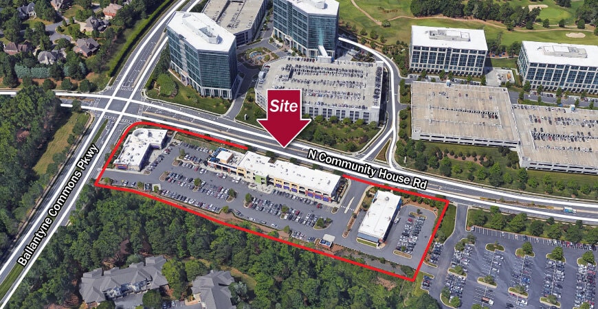 11318-11338 N Community House Rd, Charlotte, NC à louer Photo de l’immeuble– Image 1 sur 7