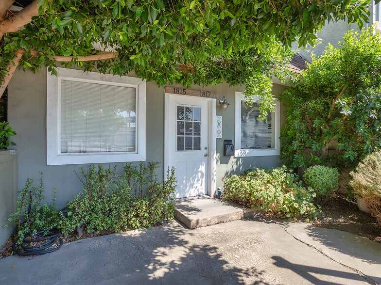 1817 W Burbank Blvd, Burbank, CA à vendre - Photo de l’immeuble – Image 3 sur 52