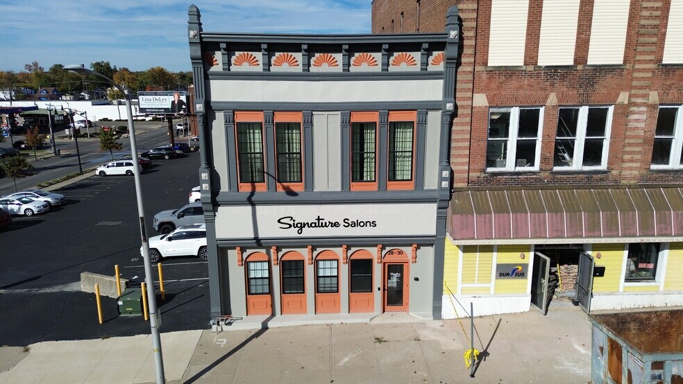 28 W 9th St, Anderson, IN à vendre - Photo de l’immeuble – Image 2 sur 14