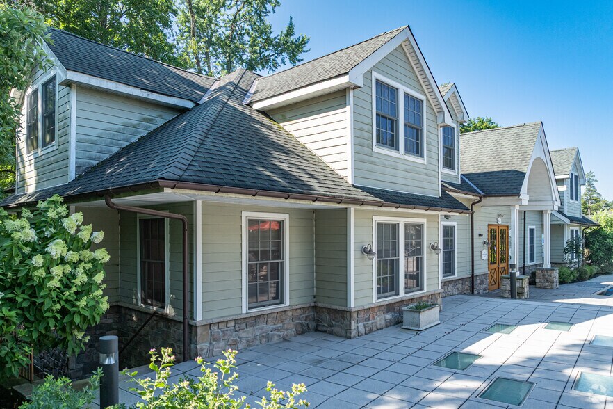 4420 Route 27, Kingston, NJ à louer - Photo de l’immeuble – Image 2 sur 19
