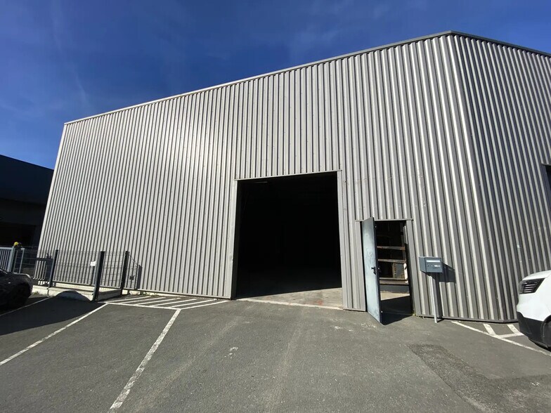 1 Village Artisanal du Clouet, Pompignac à louer - Photo de l’immeuble – Image 2 sur 8