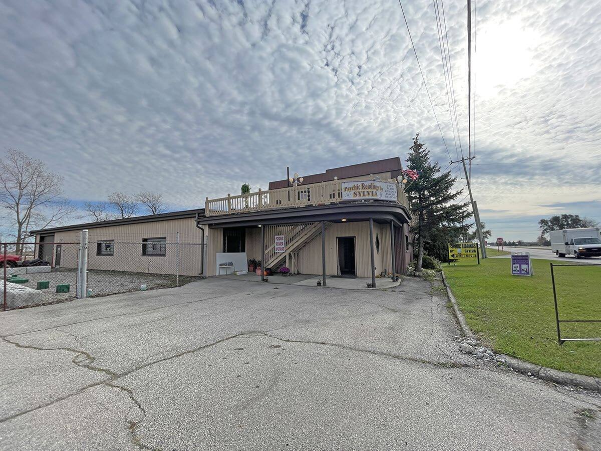 22502 Dixie Hwy, Perrysburg, OH à louer Photo de l’immeuble– Image 1 sur 4