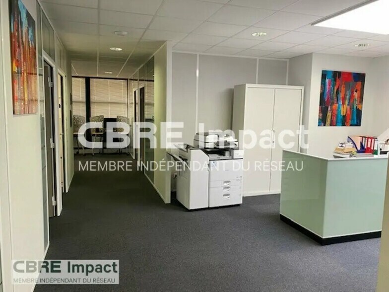 Bureau dans Reims à louer - Photo de l’immeuble – Image 1 sur 7