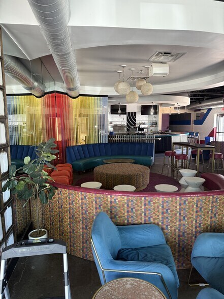 314 E Hickory St, Denton, TX à louer - Photo intérieure – Image 3 sur 14