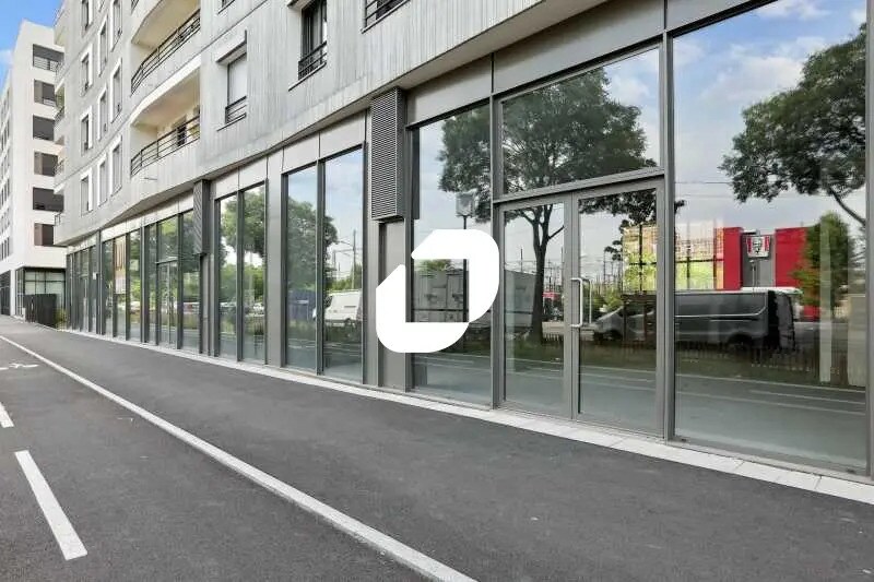 218 A Rue Léon Blum, Villeurbanne à louer Photo de l’immeuble– Image 1 sur 8