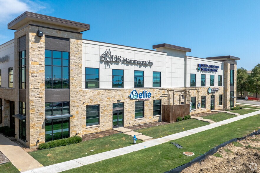 2660 Scripture St, Denton, TX à louer - Photo de l’immeuble – Image 3 sur 6