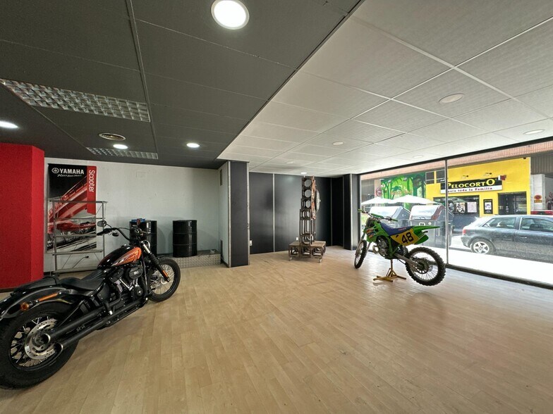 Local commercial dans Zaragoza, Zaragoza à vendre - Photo de l’immeuble – Image 1 sur 65