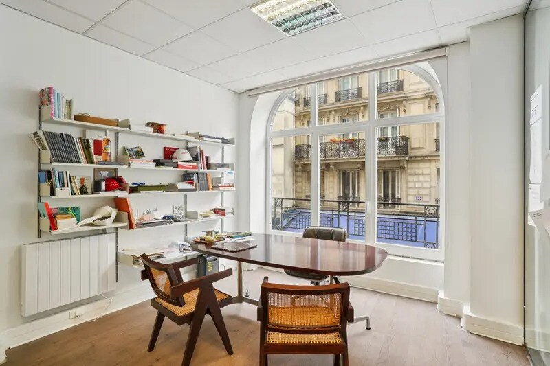 Bureau dans Paris à louer - Photo de l’immeuble – Image 1 sur 8