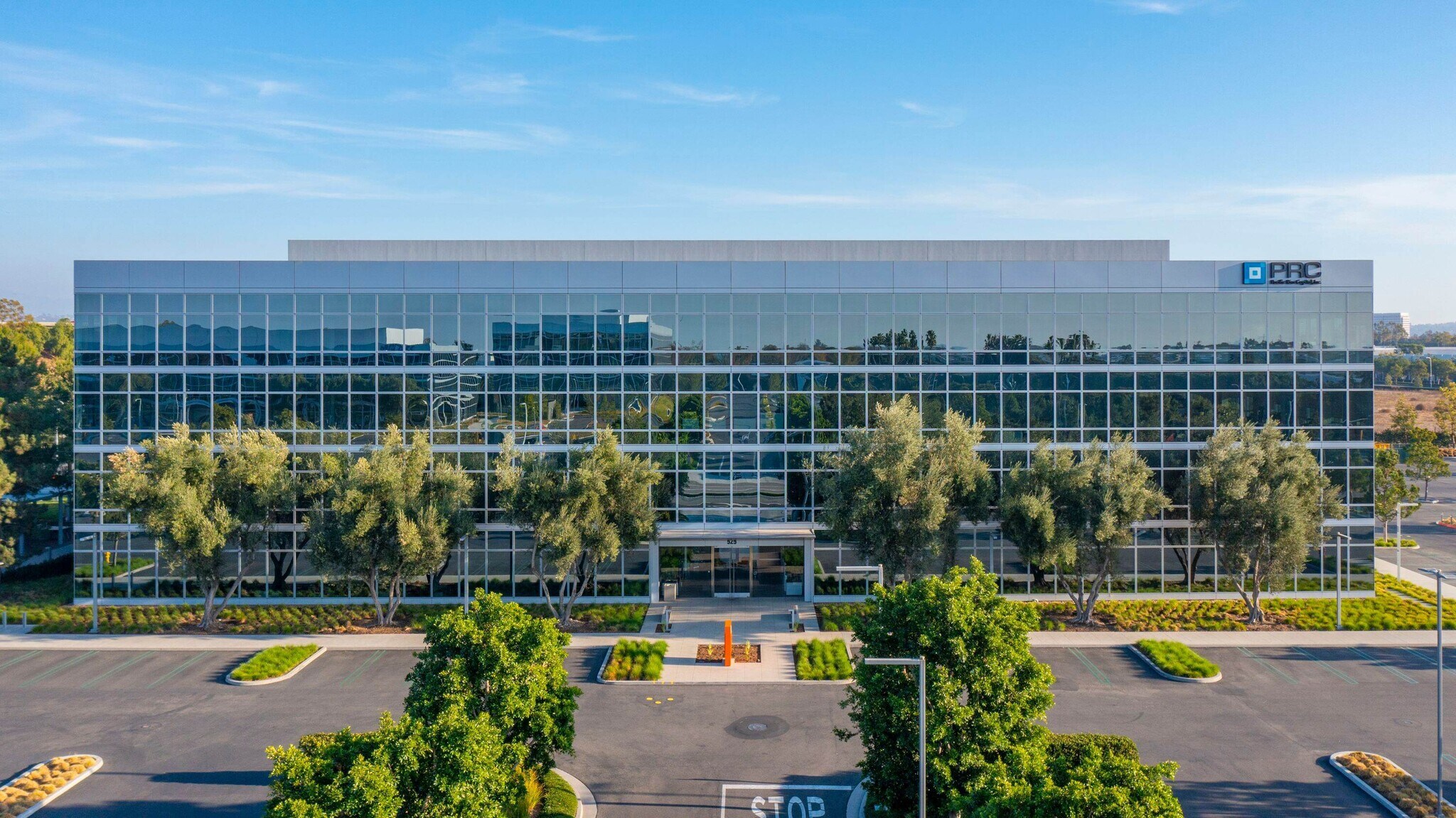 46 Discovery, Irvine, CA à louer Photo de l’immeuble– Image 1 sur 99