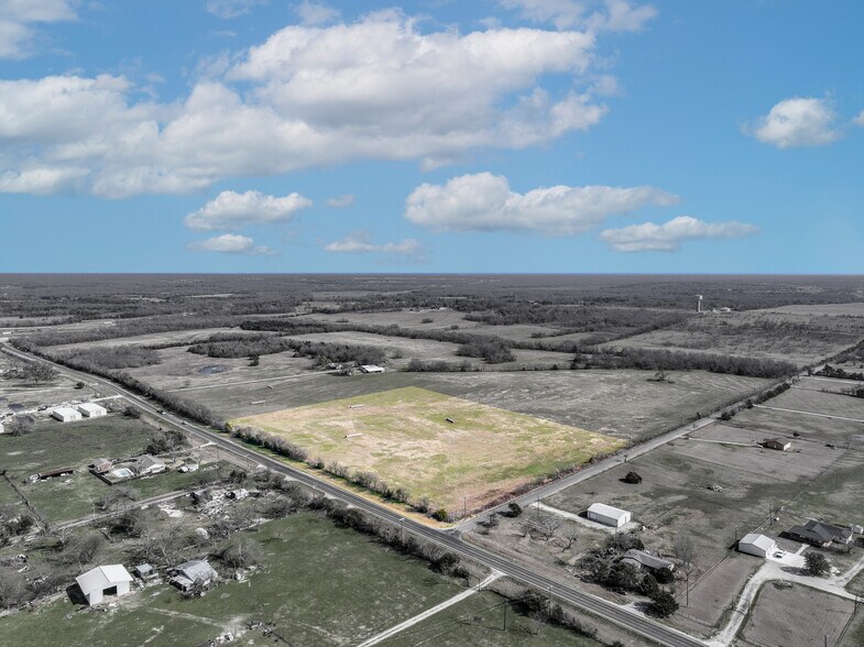 8378 Farm to Market 2728, Terrell, TX à louer - Photo principale – Image 1 sur 15