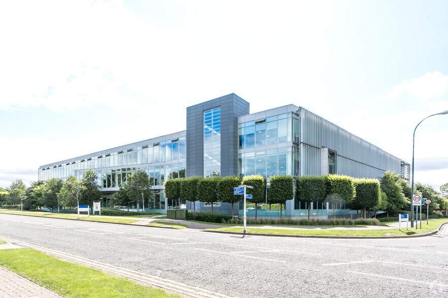 Park Ave, Almondsbury à louer - Photo de l’immeuble – Image 1 sur 1