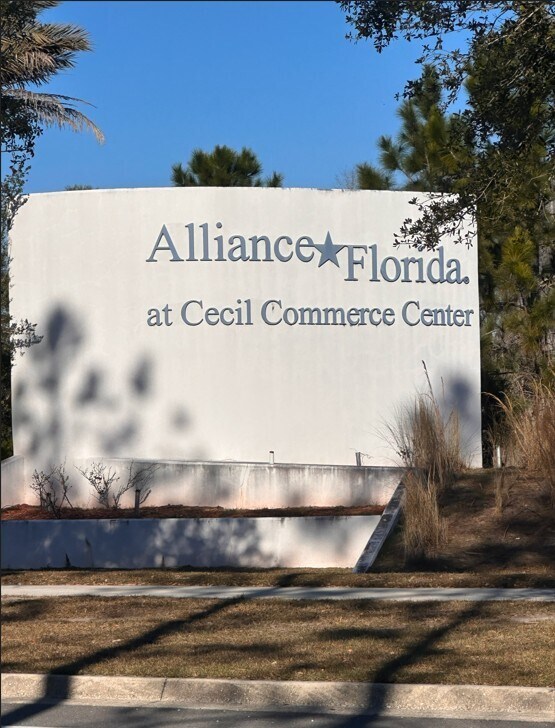 13000 103rd St, Jacksonville, FL à louer Photo principale– Image 1 sur 3