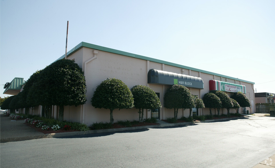 1637-1641 Hilltop West Shopping Ctr, Virginia Beach, VA à louer - Photo de l’immeuble – Image 3 sur 4