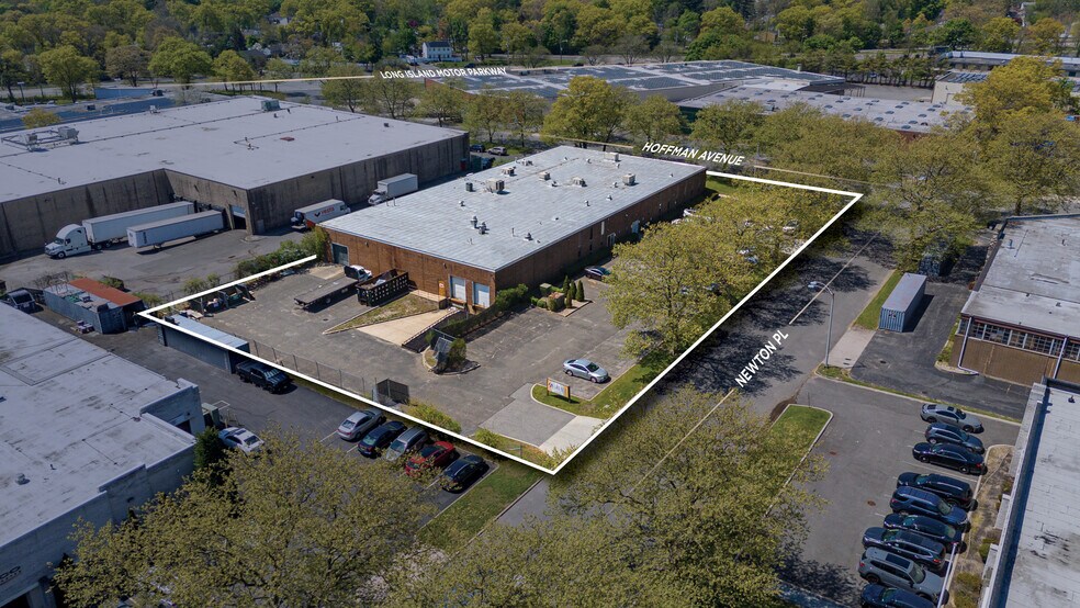 35 Hoffman Ave, Hauppauge, NY à vendre - Photo de l’immeuble – Image 1 sur 6