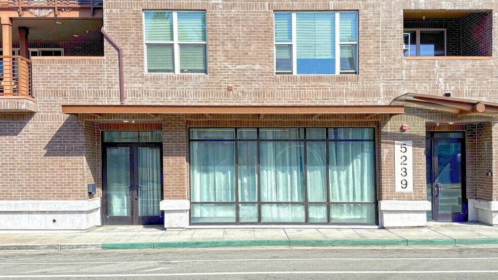 5239 Claremont Ave, Oakland, CA à louer - Photo de l’immeuble – Image 1 sur 12