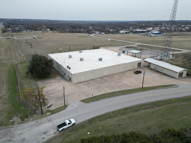 14485 S Highway 377, Fort Worth, TX à louer - Photo de l’immeuble – Image 1 sur 10