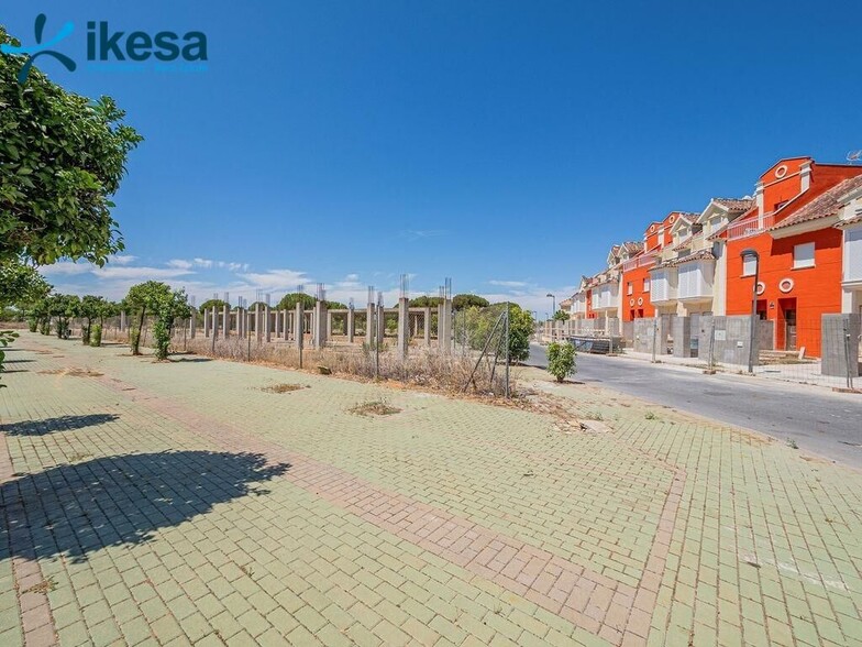 Calle Poderosa, 2, Aljaraque, Huelva à vendre - Photo de l’immeuble – Image 3 sur 8