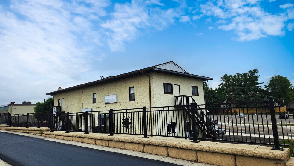 4646 Colorado St SE, Prior Lake, MN à louer - Photo de l’immeuble – Image 3 sur 4