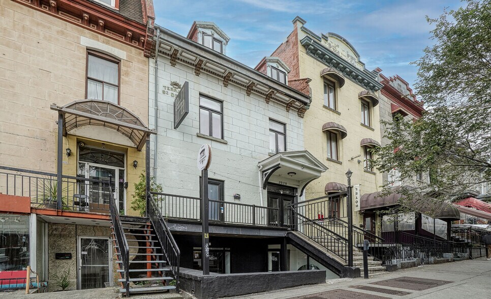 2018-2020 Rue Saint-Denis, Montréal, QC à vendre - Photo de l’immeuble – Image 2 sur 7