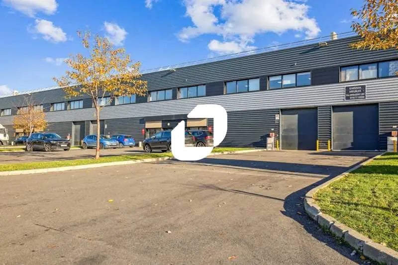 17 Rue Henri Becquerel, Aulnay-sous-Bois à louer - Photo de l’immeuble – Image 1 sur 12