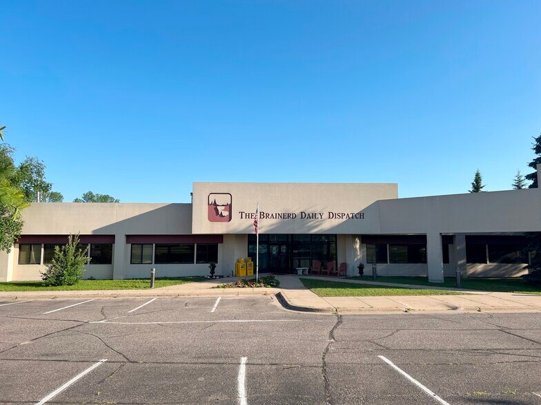506 James St, Brainerd, MN à vendre - Photo de l’immeuble – Image 2 sur 54