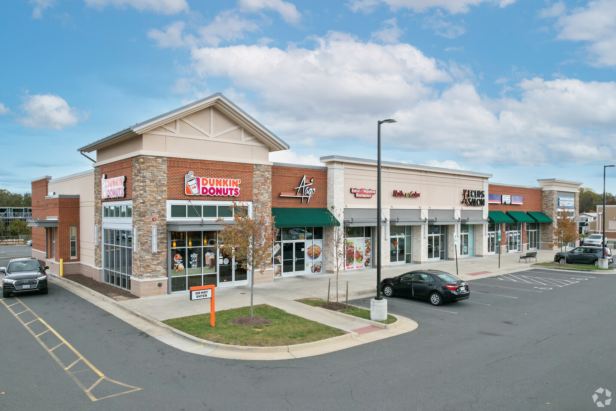 25421 Lizzio Center Dr, Chantilly, VA à louer Photo de l’immeuble– Image 1 sur 4