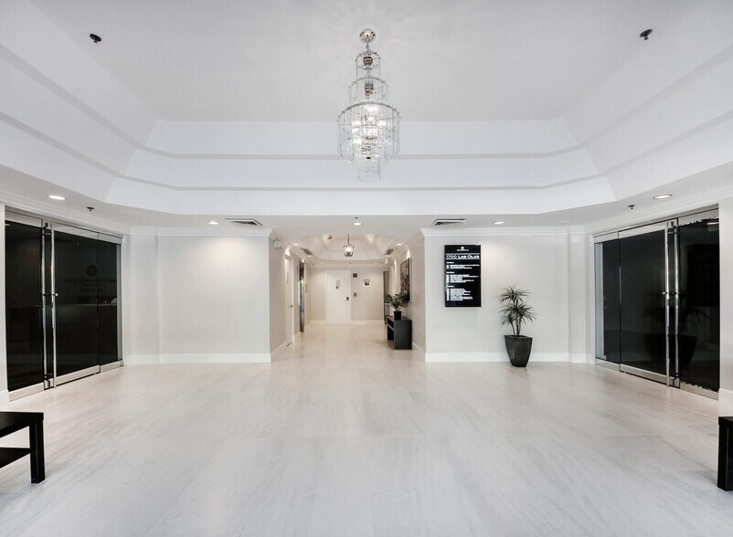 1700 E Las Olas Blvd, Fort Lauderdale, FL à louer - Hall d’entrée – Image 2 sur 8