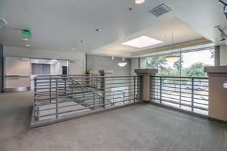 417 Bryant Cir, Ojai, CA à louer Photo intérieure– Image 1 sur 8