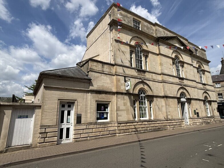 14 Castle St, Cirencester à vendre - Photo de l’immeuble – Image 2 sur 4