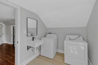 928 Mcferrin Ave, Nashville, TN à louer Photo intérieure– Image 2 sur 5