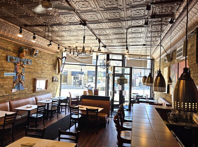 2914 N Clark St, Chicago, IL à louer - Photo de l’immeuble – Image 2 sur 16