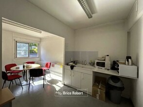 Bureau dans Champagne-au-Mont-d'Or à louer Photo intérieure– Image 1 sur 3