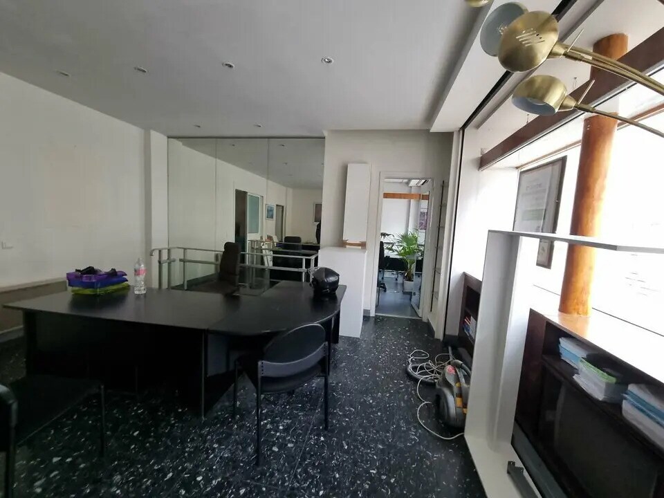 Local commercial dans Paris à louer Photo intérieure– Image 1 sur 8