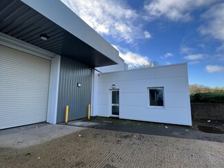 Plus de détails pour Saxon Way, West Drayton - Industriel/Logistique à louer
