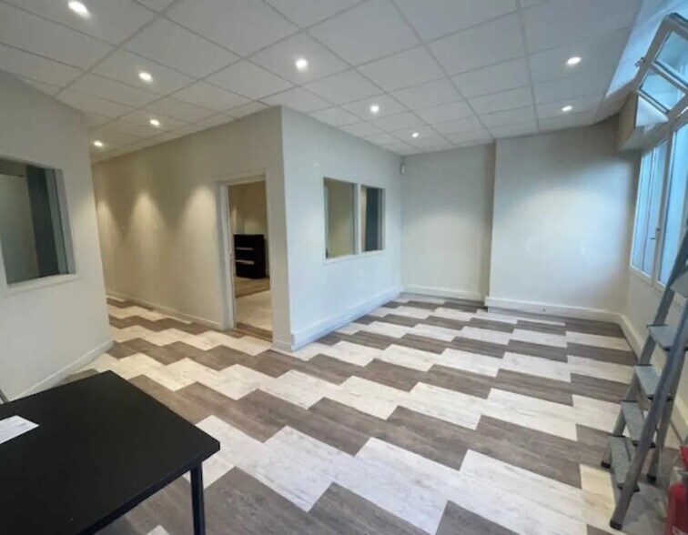 Bureau dans Paris à louer - Photo intérieure – Image 2 sur 12