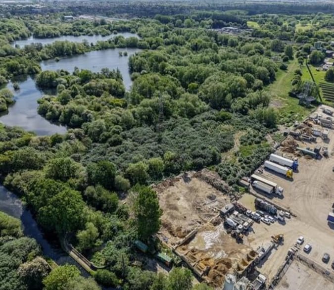 Court Ln, Iver à vendre - Aérien – Image 2 sur 2