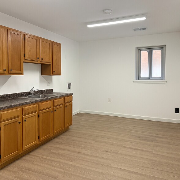 1645 N Calhoun St, Baltimore, MD à vendre - Photo de l’immeuble – Image 2 sur 14