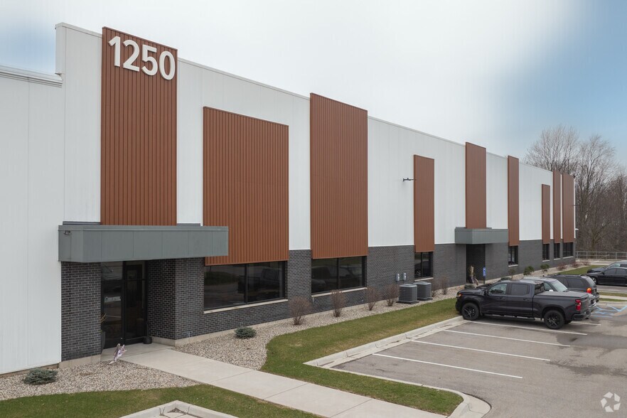 1250 60th St, Byron Center, MI à louer - Photo principale – Image 1 sur 5