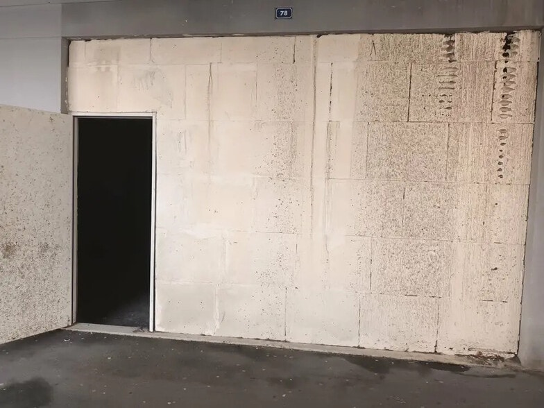 Local commercial dans Fécamp à louer - Photo intérieure – Image 1 sur 2